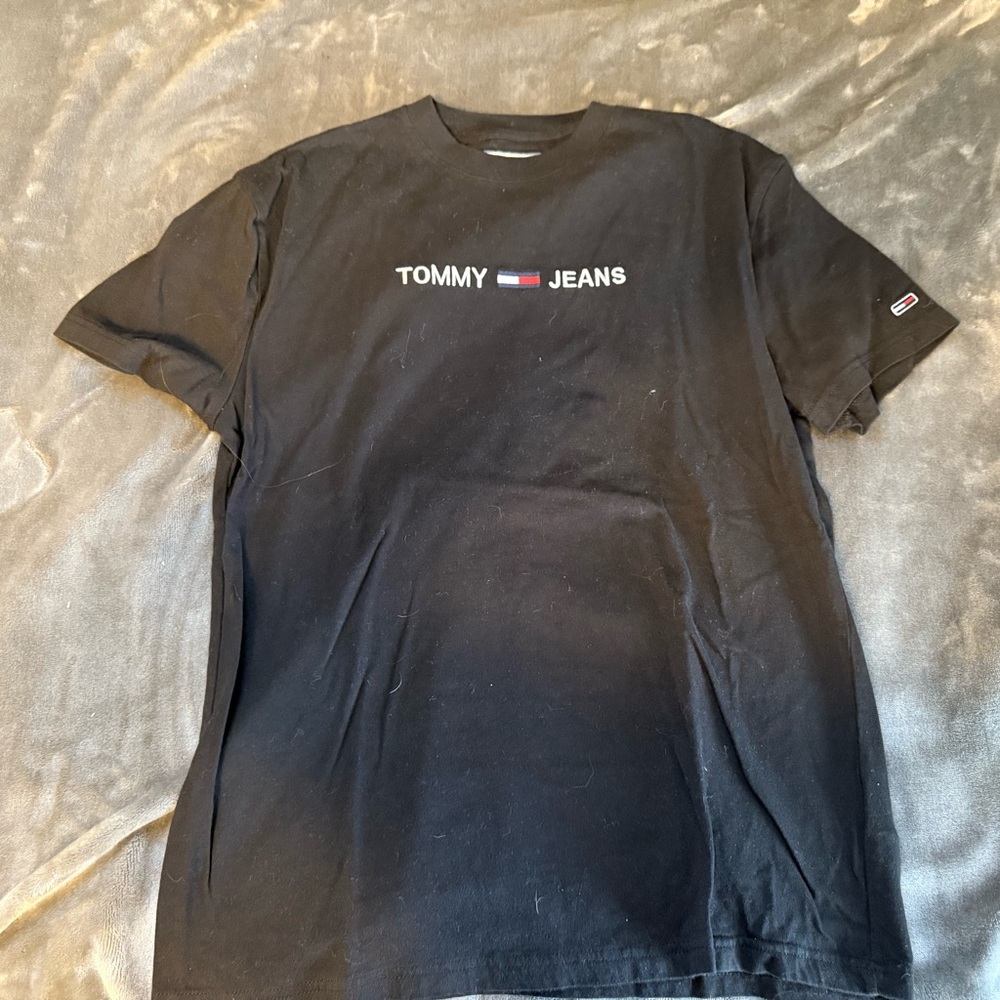 Tommy Hilfiger T shirt